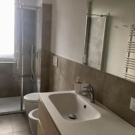 Apartment Caseospitali - Casa Lumiere, Bilocale Panoramico E Luminoso - Piano 3 No Ascensore *